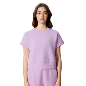 Ventes en gros B2B de hauts à col rond pour femmes, options unies et imprimées, hauts à col rond respirants pour femmes, vente en gros de t-shirts personnalisables - Product Image 4