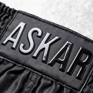 Shorts de boxe Askar unisexe noirs, séchage rapide, respirants, légers, en polyester, pour arts martiaux, coupe régulière adulte, logo avant - Product Image 3