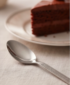 Juego de cubiertos minimalista con acabado plateado, duradero, para decoración de mesa de comedor moderna y uso profesional. - Product Image 2