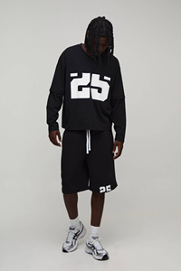 Trendy Men's Black Oversized Long Sleeve T-Shirt And Shorts <b>Set</b> With White 25 Print Crew Neck Casual Streetwear Summer Outfit - Product Image 5