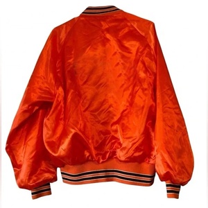 Chaqueta Bomber de Satén Naranja para Hombre, Chaqueta Varsity con Logotipo Personalizado, Chaqueta de Béisbol de Satén para Escuela Secundaria y Universidad - Product Image 4