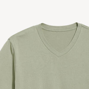 T-shirt pour homme à col en V, vêtements d'été, coton doux, design uni, vente en gros, impression personnalisée OEM, t-shirt pour homme à col en V - Product Image 6