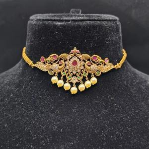 Collar clásico afgano con motivo de pavo real, chapado en oro, con piedras de rubí rosa y detalles de esmeralda colgantes. - Product Image 5