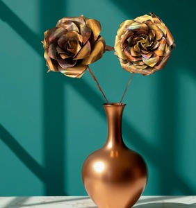 Ensemble de vases finition antique, collection décorative métallique rustique pour une élégance résidentielle intemporelle - Product Image 4