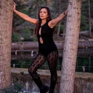 Top corto con capucha estilo festival, sin espalda, cuello halter, estilo bohemio, top abierto en la espalda, para verano, top tipo capa. - Product Image 4