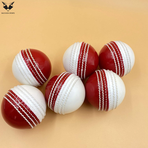 Pelotas de Cricket de Cuero de la Más Alta Calidad, Pelotas de Cuero Cosidas a Mano en Rojo y Blanco para Prácticas de Clubes de Cricket - Product Image 4