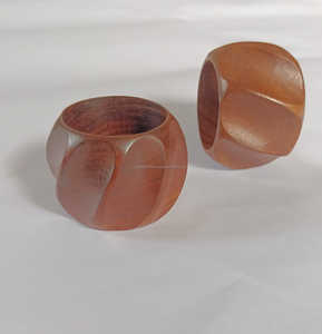 แหวนรองผ้าเช็ดปากไม้แกะสลักทรงกลมสไตล์ยุโรป สง่างาม เป็นมิตรกับสิ่งแวดล้อม  แปลงโฉมประสบการณ์การรับประทานอาหาร - Product Image 2