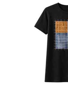 Camiseta Negra Personalizada con Apliques de Patchwork para Mujer, Cuello Redondo, Manga Corta, Estilo Casual Urbano, Top Gráfico con Logotipo Personalizado OEM - Product Image 3