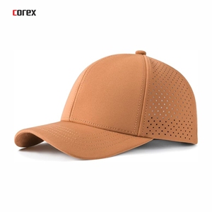 Casquette de baseball marron sportive personnalisée à séchage rapide, respirante, imperméable, 100 % polyester, avec maille découpée au laser et visière incurvée, style décontracté à fermeture snapback - Product Image 1