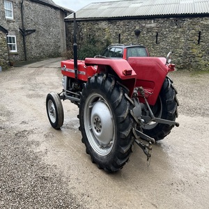 ซื้อรถแทรกเตอร์ตีนตะขาบ Massey Ferguson 135 ขนาด 25 แรงม้า ขับเคลื่อน 4 ล้อ พร้อมส่วนประกอบหลักๆ เช่น มอเตอร์ ปั๊ม เกียร์บ็อกซ์ จัดส่งรวดเร็ว - Product Image 1