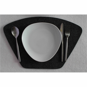 Set de Napperons de Table Irréguliers en Cuir PU de Luxe, Imperméables et Résistants à la Chaleur, avec Sous-Verres Assortis en Similicuir Cousu - Product Image 6