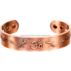 Brazalete de Terapia Magnética de Cobre Om Moderno de Calidad Premium, Construcción Resistente para Mayor Durabilidad, Regalo de Bautismo, Venta al por Mayor, Salud - Product Image 1