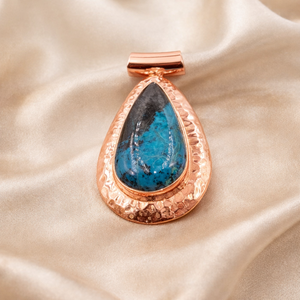 Colgante Grande de Crisocola Azul en Forma de Lágrima, Plata de Ley 925, Marco Martillado, Joyería Artesanal, Oro Rosa, Oro Amarillo - Product Image 5