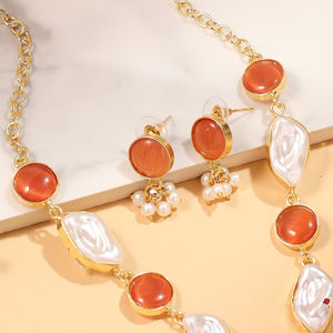 Ensemble collier et boucles d'oreilles ethniques pour femmes, en laiton artisanal, imitation perle de zircon, géométrique, pour mariage et fête - Product Image 2