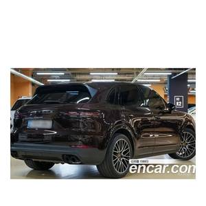 Porsche Cayenne 3.0 2024 avec boîte automatique, conduite à gauche, sièges en cuir, caméra de recul, seulement 71 700 km parcourus - Product Image 2