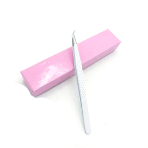 Juego de Pinzas Profesionales para Extensiones de Pestañas con Estuche, Pinzas de Acero Inoxidable Alemán, Pinzas de Volumen e Isolación - Product Image 4