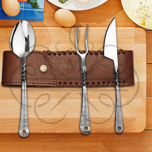 Juego de Cubiertos de Acero Forjado a Mano de Estilo Vikingo, Colección Exclusiva de Comedor Artesanal con Cuchara, Tenedor y Cuchillo para Uso en Exteriores - Product Image 6