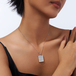 จี้เพชรทรงกลมเจียระไนแบบบริลเลียนท์ ดีไซน์แบบฝังเพชรเต็มตัว ชุบทอง 18K เงินสเตอร์ลิงแท้ สไตล์ฮิปฮอป สำหรับทั้งชายและหญิง - Product Image 3