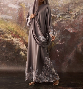 Oferta caliente: Abaya islámica tradicional negra hermosa de Dubái para mujer, estilo saudí, de poliéster transpirable, largo hasta el tobillo, para primavera. - Product Image 3