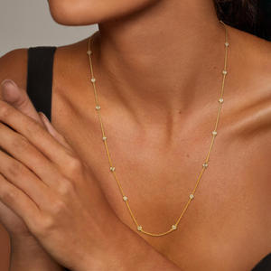 Collar con diamantes redondos engastados en bisel - Product Image 3