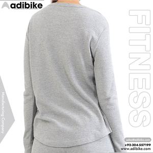 เสื้อฮู้ดออกกำลังกายสำหรับผู้หญิง น้ำหนักเบา ระบายอากาศได้ดี เหมาะสำหรับฤดูหนาว  พร้อมโลโก้สั่งทำพิเศษ  ฮู้ดปรับได้  โลโก้ด้านหน้า - Product Image 2