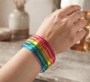 Ensemble de bracelets en verre brillant de style indien, bijoux féminins tendance pour mariage, festival et usage quotidien, en vente. - Product Image 6
