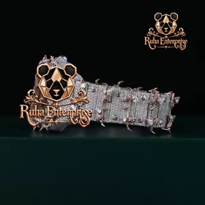 Montre automatique Crystal Set avec boîtier en métal poli et bracelet à maillons structurés - Product Image 2