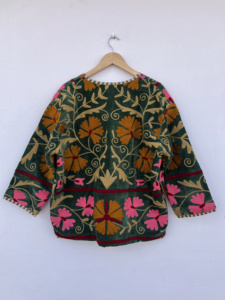 เสื้อแจ็คเก็ตบอมเบอร์กำมะหยี่ปักลายซูซานีสีสันสดใส แบบสองด้าน สไตล์โบโฮ วินเทจ ทรงสั้น ฟรีไซส์ เสื้อผ้าสไตล์ชาติพันธุ์ - Product Image 3