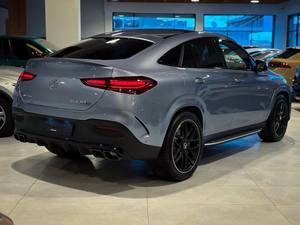 Listo para enviar: SUV de lujo de alto rendimiento usado 2025, modelo AMG GLE 63 S-style - Product Image 4