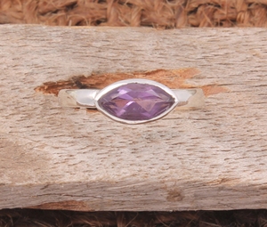 แหวนเงินแท้ 925 ประดับพลอยอะมีทิสต์ธรรมชาติทรงกลมเจียระไนแบบบริลเลียนท์ สำหรับงานแต่งงาน เครื่องประดับอัญมณี ของขวัญวันเกิด งานเลี้ยง สำหรับผู้หญิง - Product Image 2