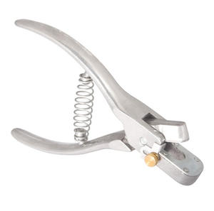 Pinza Perforadora de Orejas Reutilizable de Acero Inoxidable, Forma de U, Grande, para Identificación Animal, Instrumentos Veterinarios para Ganado - Product Image 1