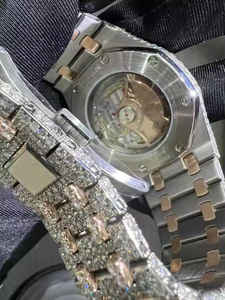 Montre de luxe en quartz pour homme, avec diamants Moissanite, en acier inoxydable, verre saphir, design épuré, cadeau idéal - Product Image 3