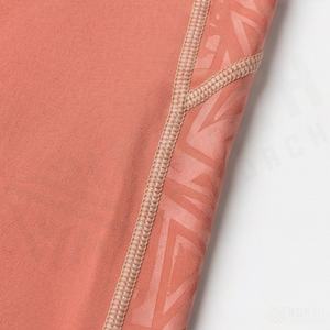 กางเกงออกกำลังกายวิ่งฟิตเนสแบบรัดรูป ขายส่ง คุณภาพสูง เสื้อผ้าผู้ชายผู้หญิง ประสิทธิภาพสูง สีสันปรับแต่งได้ - Product Image 4