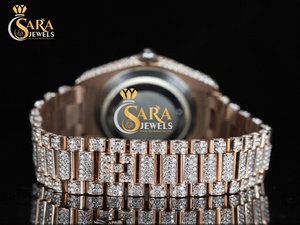 นาฬิกาฮิปฮอปประดับเพชรเต็มเรือน คุณภาพพรีเมียม กลไกญี่ปุ่น หน้าปัดกระจก แสดงผลแบบอนาล็อก ของขวัญพิเศษสำหรับวันวาเลนไทน์ - Product Image 4