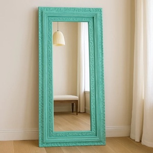 Espejo de Vanidad Premium con Base para Sala de Estar, Diseño Artístico con Borde Acuático, Estilo Moderno y Sofisticado - Product Image 1
