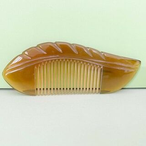 Peignes en corne de buffle naturelle pour adultes, lisses et stylisés, polis à l'agate, style animalier - Product Image 2