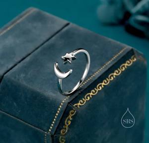Anillo Abierto de Plata de Ley con Luna y Estrella, Talla Ajustable, Anillo de Estrella y Luna, Joyería Celestial, Anillo Delicado de la Estrella de David - Product Image 1