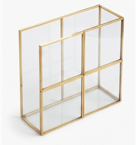 Porte-serviettes en métal doré unique avec un design simple et élégant, parfait pour les restaurants, les hôtels et les accessoires de table de mariage - Product Image 1