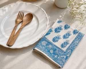 Nappe de table réutilisable et lavable en coton 100% à imprimé floral bleu, décoration de table pour la maison, les mariages et les fêtes - Product Image 2