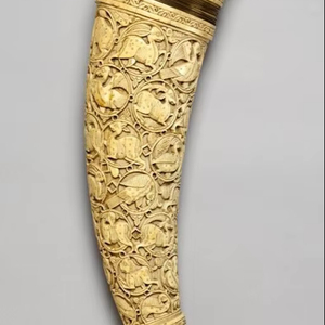 Cuerno Vikingo con Borde Plateado Premium - Product Image 1