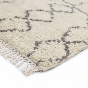 Tapis géométrique DECORDEC gris ivoire, motif losanges texturés, écologique, antidérapant, tufté à la main pour salon - Product Image 5