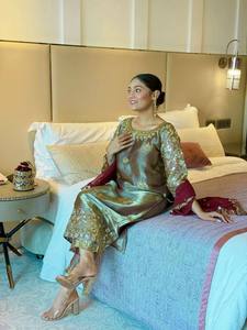 Gold Embroidered Salwar Kameez Set <b>Sequin</b> Work Jacquard Pakistani Outfit With <b>Red</b> Dupatta for Wedding Party - Product Image 3