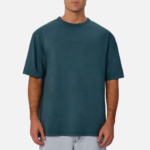 Camiseta transpirable extragrande color verde azulado oscuro, informal, estilo urbano, esencial, de algodón, diseño liso, para hombre. - Product Image 1