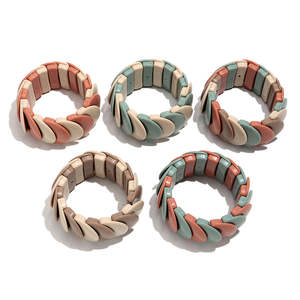 Bracelet élastique perlé fait main en résine colorée, style nouveau, luxe léger, pour femme - Product Image 5