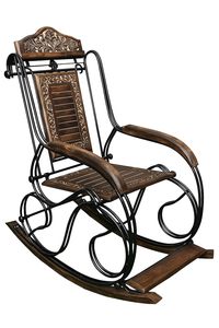 Fauteuil à bascule en bois et en fer pour salon |   Fauteuil à bascule artisanal de designer avec dossier sculpté |   Fauteuil relaxant finition antique - Product Image 2
