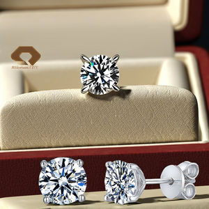 Pendientes de Plata Fina 925 Chapados en Oro con Moissanita Solitaria Brillante, Diseño Geométrico Vintage Personalizado, con Cierre de Rosca, Venta al por Mayor SHRAMAN DIAMOND - Product Image 5