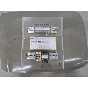Transformador de Aislamiento Industrial Toyozumi UEE0230-020012-08N Usado Como Pieza de Repuesto para Equipos Semiconductores Legacy - Product Image 3