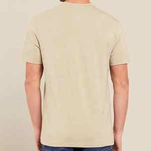 Camiseta de Manga Corta para Hombre de Alta Calidad con Logotipo Personalizado – Camiseta de Cuello Redondo de Algodón de Alta Calidad para un Estilo Casual Urbano - Product Image 2