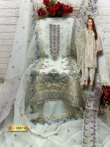 Ropa de tendencia Eid: Organza bordada Shalwar Kameez con trabajo Khatli, emparejado con parte inferior e interior de Santoon opaco - Product Image 5