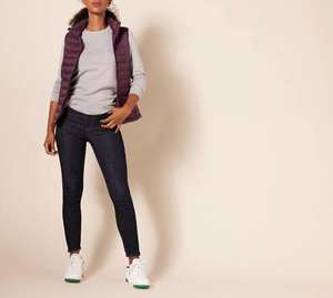 Doudoune matelassée marron chaude pour femme avec manches raglan et cordon de serrage à la taille - Product Image 4